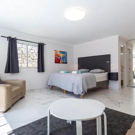 Stunning In Lagunas De Mijas