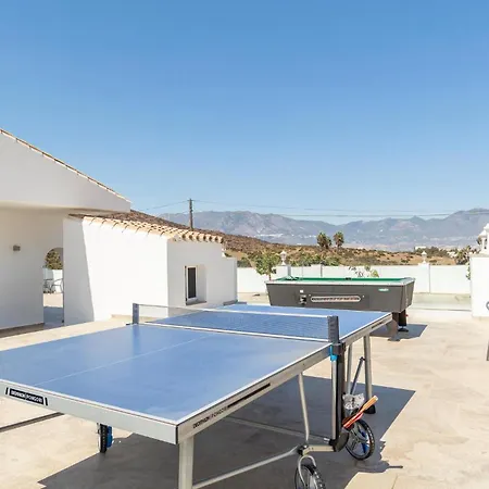 Holiday home 7 Bedroom Beautiful In Lagunas De Mijas *