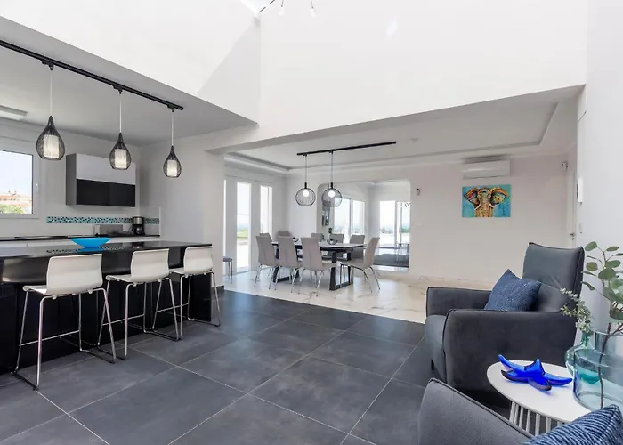 Holiday home Stunning In Lagunas De Mijas *