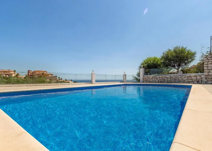 Stunning In Lagunas De Mijas Holiday home Fuengirola