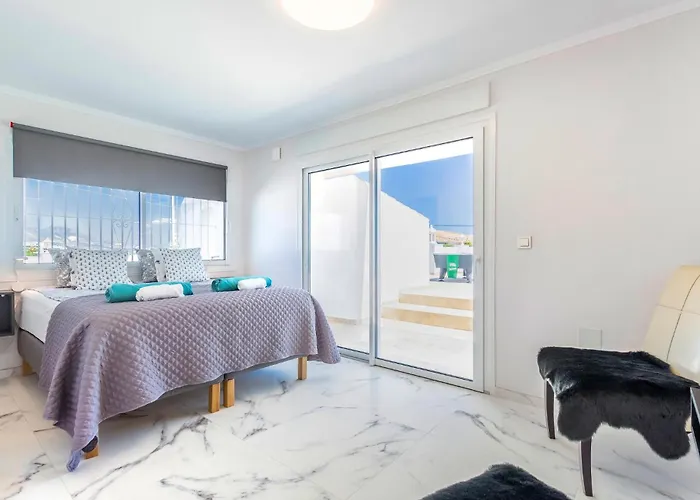 Stunning In Lagunas De Mijas Holiday home