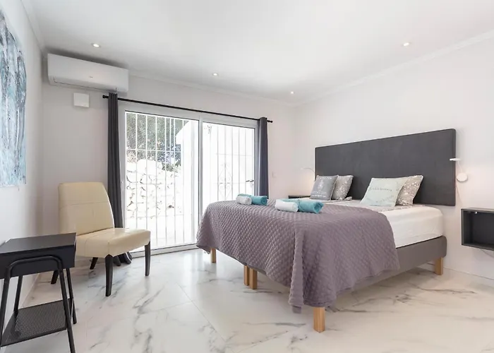 Holiday home Stunning In Lagunas De Mijas