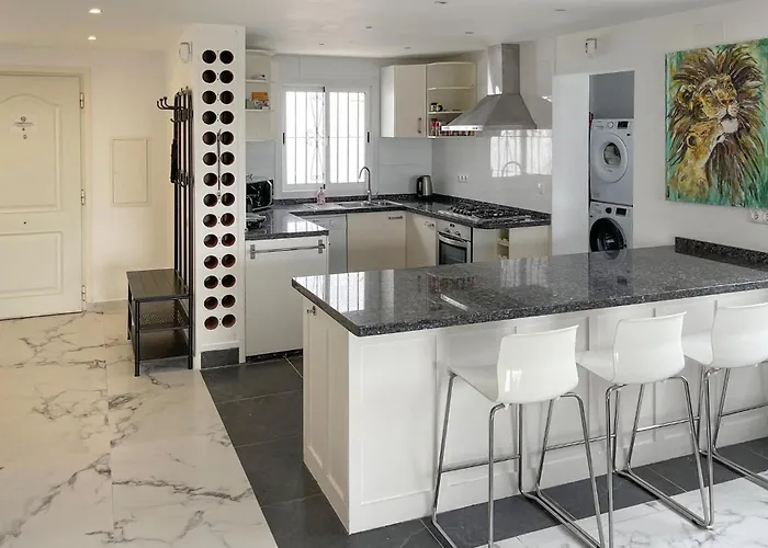 Stunning In Lagunas De Mijas *