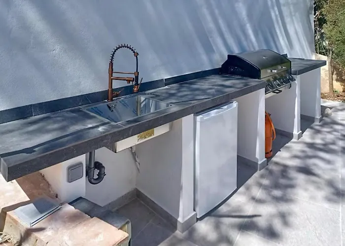 Stunning In Lagunas De Mijas