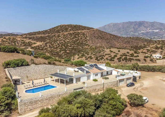 Stunning In Lagunas De Mijas *