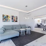 Beautiful In Lagunas De Mijas Фуэнхирола