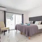 Дом отдыха Beautiful In Lagunas De Mijas