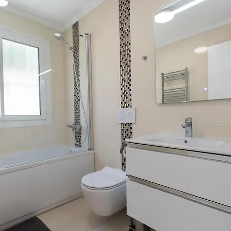 別荘 7 Bedroom Beautiful In Lagunas De Mijas *