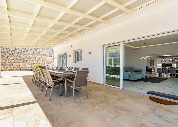 Дом отдыха Stunning In Lagunas De Mijas *