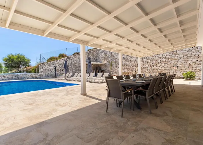 Stunning In Lagunas De Mijas Фуэнхирола