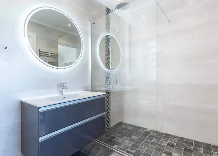 Stunning In Lagunas De Mijas *