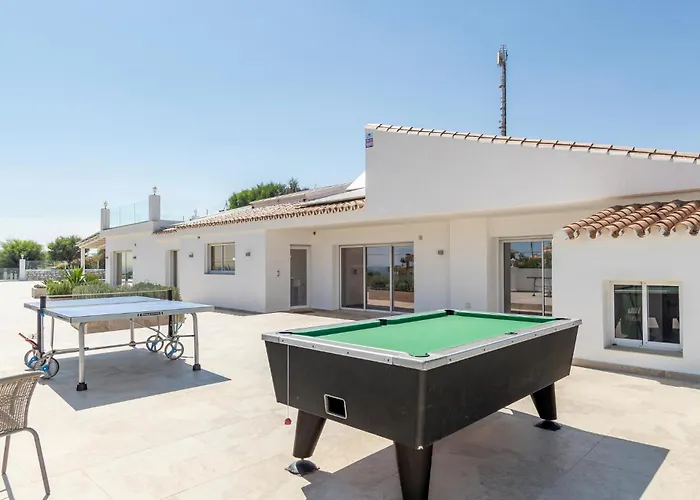 Stunning In Lagunas De Mijas Фуэнхирола